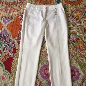 Express size 6R white Columnist Ankle Mid Rise